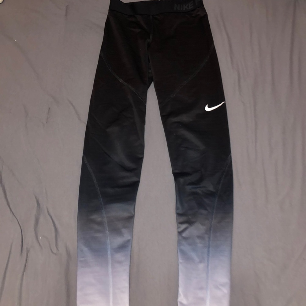 Nike black to white ombré leggings